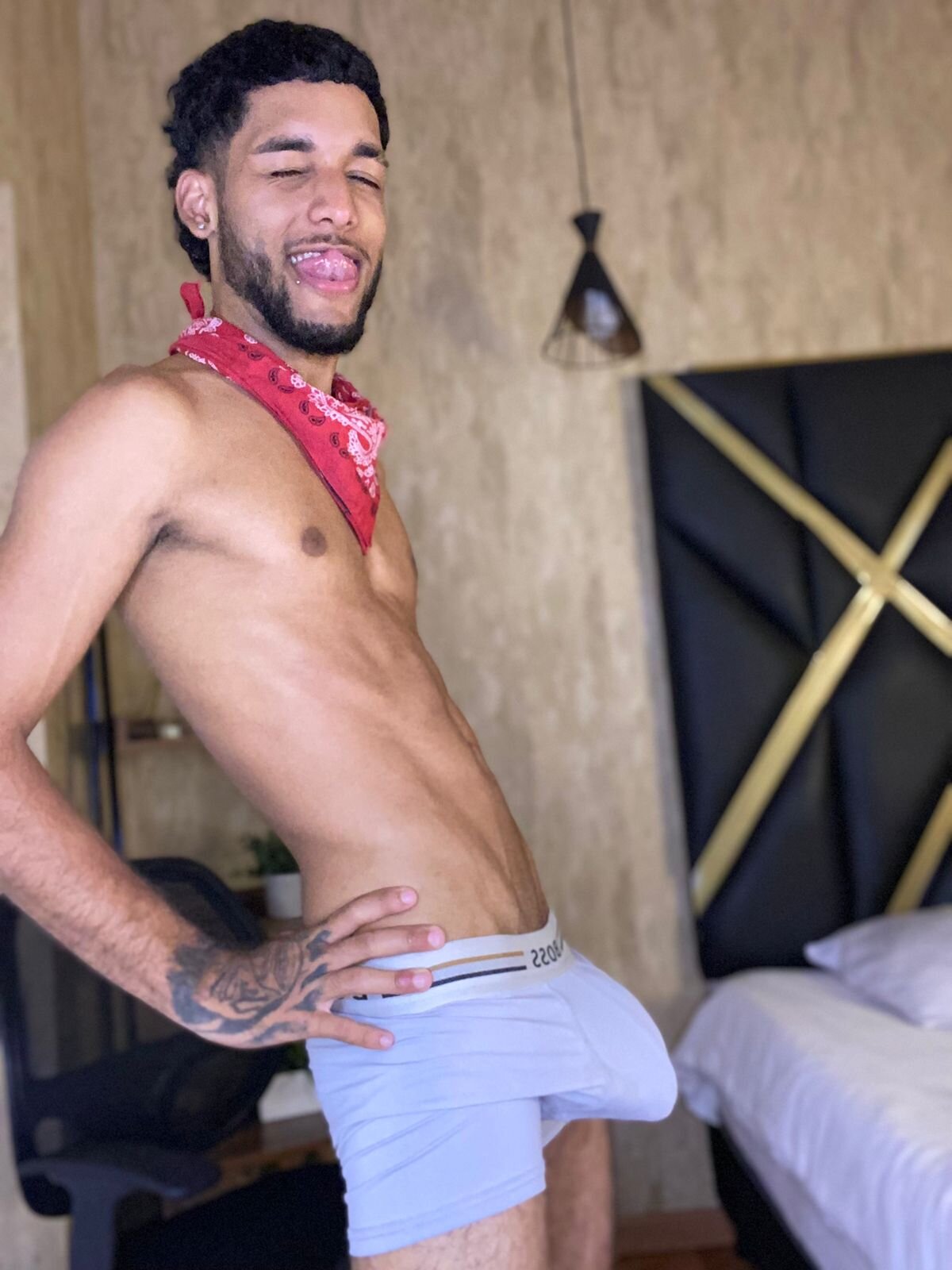 صور Thiagoferreti الرائجة  9503