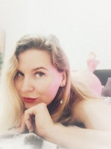 Your_Julia_Burns