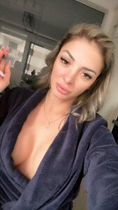 Izabellle02 daily pics Pic 8