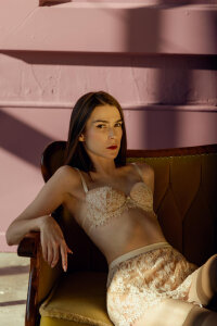 WowHelloAlice Public Foto 3