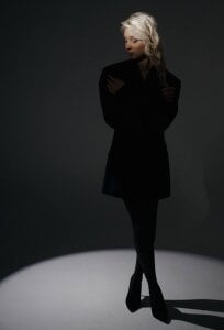 Lara_Blue Public Pic