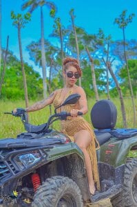 Sienna_brunette Bikini ATV Jungle Ride 🔥🌴🏍️ Hình