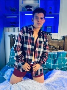 lesbian_Leslie_y_Alizon ALLISON TOMBOY Immagine  8