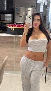 MaddyMay_ December 🎄🪄😋❤️ Pic 2