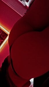 Roxanne5 Public Pic 2