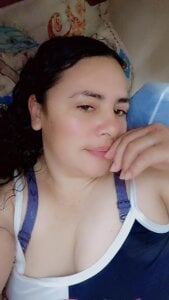 Anny_37 Public Pic 5