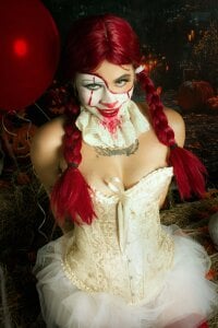 LUCYAMARS1 Trick or treat🎃… You decide 😈 Poză