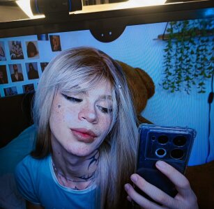 scarleettwolff Public Pic 5