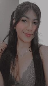 MiaSwanson Selfies Pic