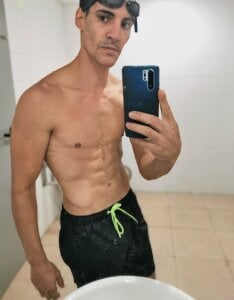 GhostLove8 Public Foto 4