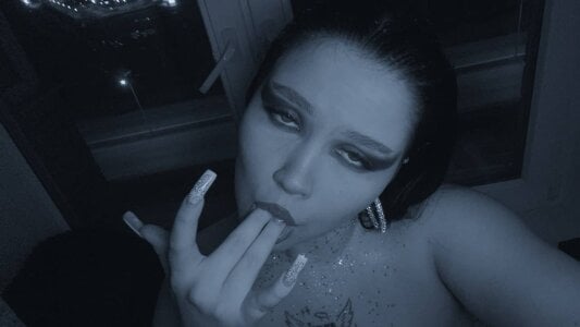 MaryAriel euphoria Pic 2