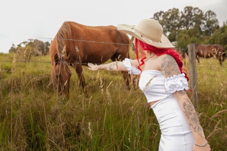 Nicole_rouss a day in the field with me🫏❤️ 圖片 2