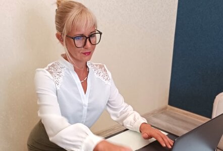 Christine_35 Teacher / Secretary 사진