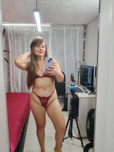 LizzClark From behind the camera Pic