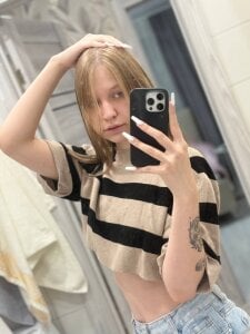 LynneHaviland Catch my gaze if you can Pic 3