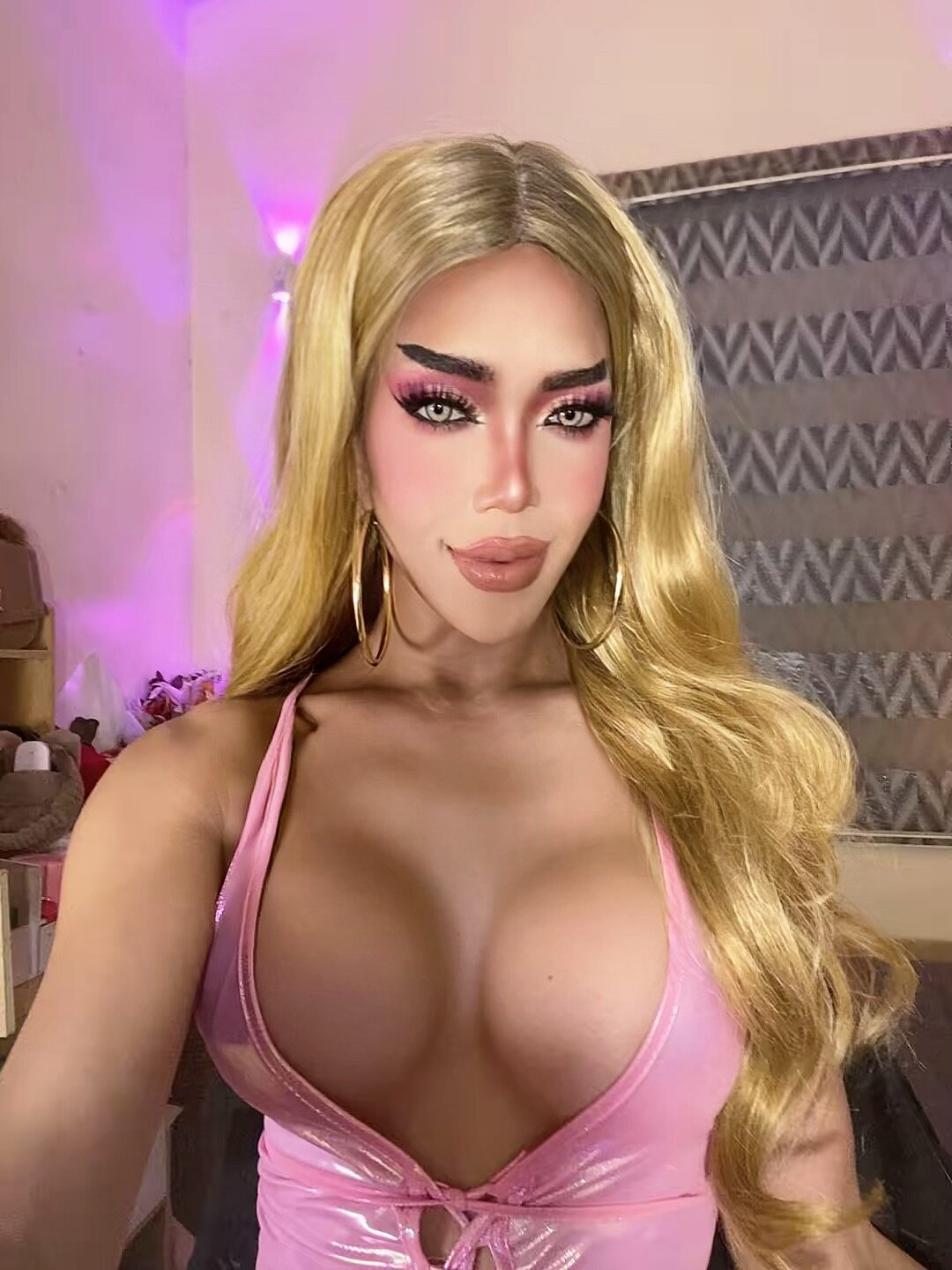 Foto em tendência de Premium_Womanhood 4335