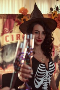 CarlaReysX Witch Hình 4