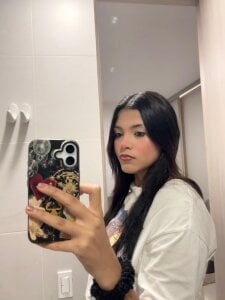 Allie_cox Public Immagine 