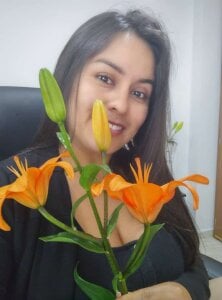 Ixchel_Anaid enamorada de esta flor Photo