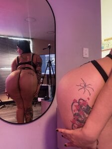 Lunaclarx Welcome to paradise 🌴🖤 Pic