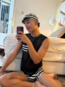 your favorite prisoner ⛓😏🖤 de Mike_thomsonn  6 photos