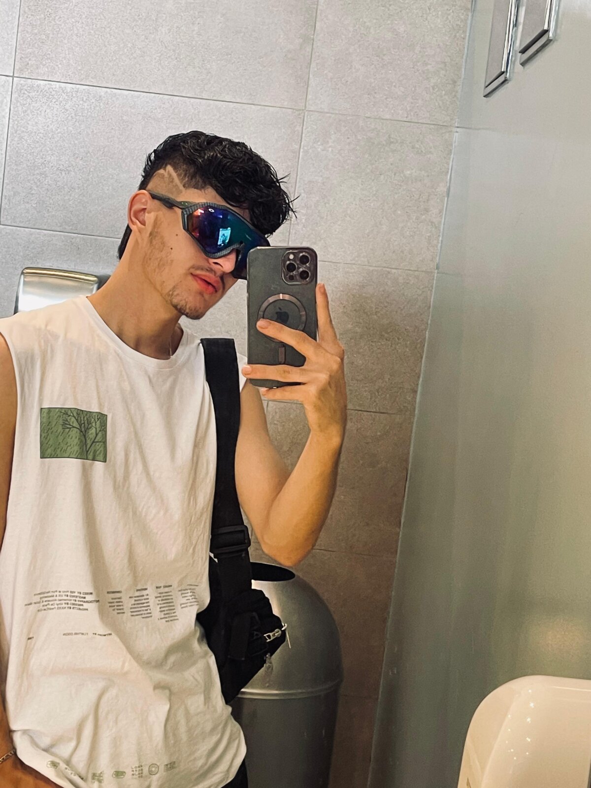 صور LiamMuller الرائجة  284