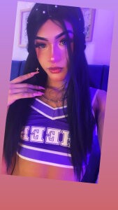 Cheer😝 de moonlyvelvet  8 Imagens