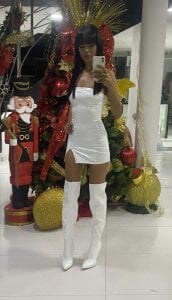 Tiara_LatinaPublic Bild 4