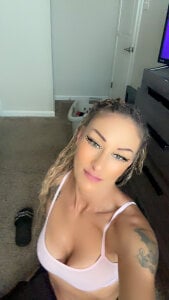 LeggyLeggs Public Pic 7