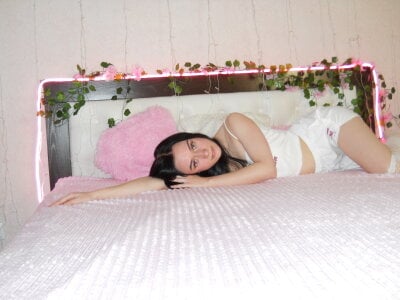 Arina_Meow19 Babyy Pic 3