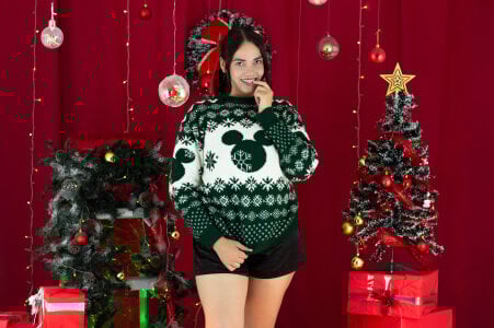 Ada_3 Christmas Vibes 🎄 Pic 5