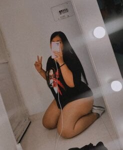 Evelyn1702 VERY SEXY FOR YOURS!!! Photo
