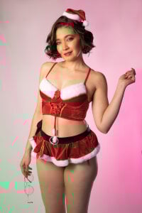 adarussell “I’m your favorite Christmas temptation.” 사진 5