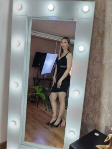 Scarlett_079 Public Pic 4