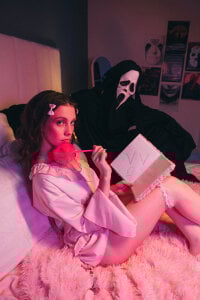 VeronicaVances Horror Never Looked This Good Pic 3