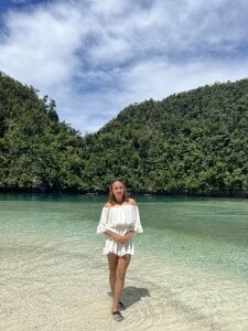 PatriciaSlutt_ Public Pic 4