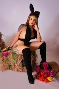 mssburbuja Today I want to see you without baskets, without eggs and without clothes Pic 4