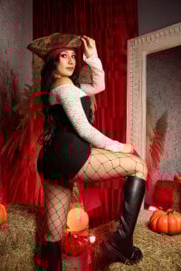 Nahomi_key_ "Treasure Between Legs" 🏴‍☠️ - Only the brave make it this far. Pic 4