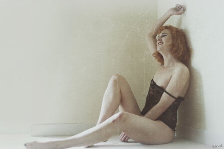 Verity_Vix Erotica - circa 2020  4টি ছবি