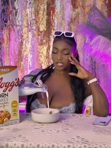 SavannahStormの🌙 “𝐓𝐡𝐞 𝐜𝐡𝐚𝐫𝐦 𝐨𝐟 𝐬𝐢𝐦𝐩𝐥𝐢𝐜𝐢𝐭𝐲”🌙の枚の写真