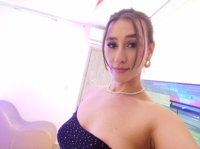 Catalina-Thompson Pretty face, naughty mind 😈🥵 Pic