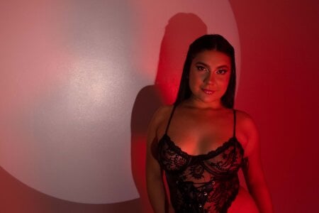 Your temptation is called Aly.💋🥰 de ALICIATARLY  3 Imagens