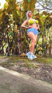 sammyqueenx21 Walking It has continuation Pic 2