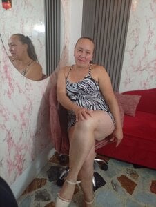 Helenna_Rose Public Pic 2