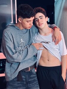 Jeunes_Grossieres Public slika 2