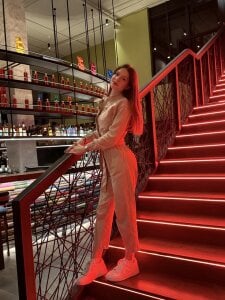 MinaMancilla in a restaurant Pic 5