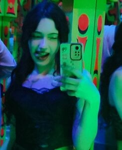 GenevaArton mirror tell me... Pic 5