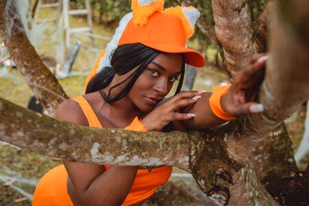 nahomi_campbell 🎃 Pic 5