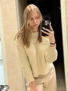 LynneHaviland Emilia-your favorite?🤭 Pic 4