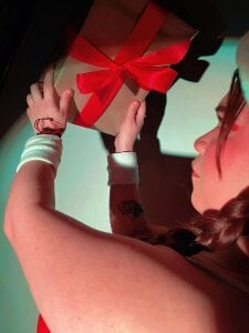 MelanyCarter18 Happy new year🎁✨ Pic